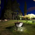 Larniano Villa *