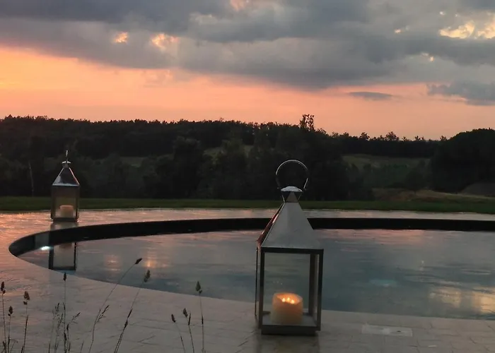 ヴィラ Larniano *